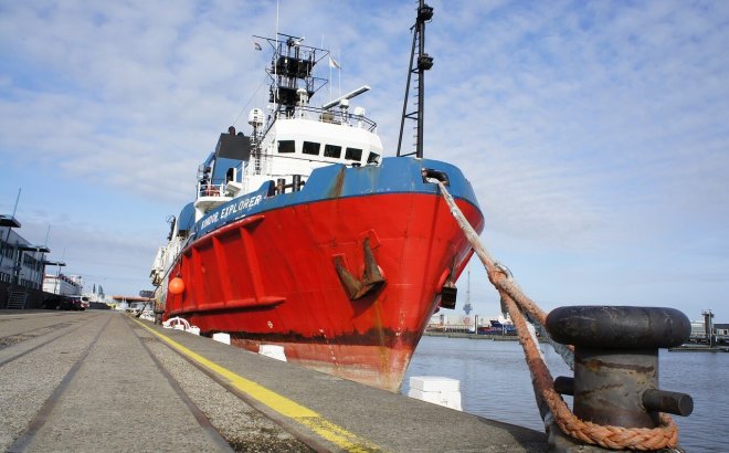 boat-g7c2e15cb2_1280 (1)